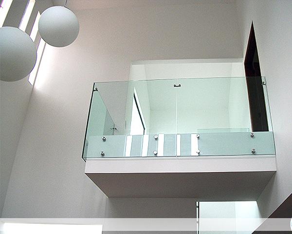 Guarda Corpo de Vidros Laminados 3