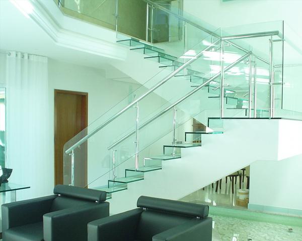 Escada de Vidros Laminados 1